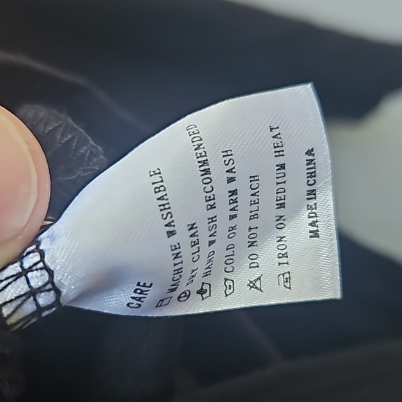 Ladies Mangopop brand one piece snap body contour shirt black - Picture 9 of 9